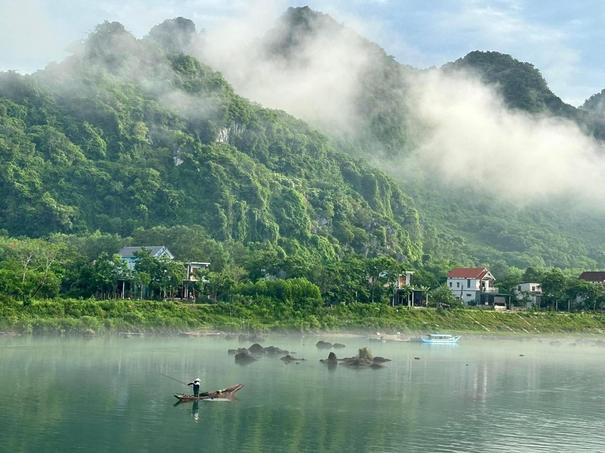 Green Riverside Cosy Home Phong Nha Dış mekan fotoğraf